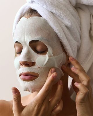 Nový rok je ideální čas dopřát si péči, která má skutečný efekt. Zastavte se, zpomalte a věnujte pár minut jen sobě. Cold...